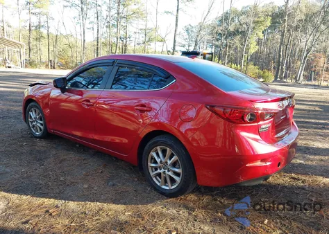 2015 Mazda Mazda3 I Touring z USA, uszkodzony, nr VIN JM1BM1V7XF1264872